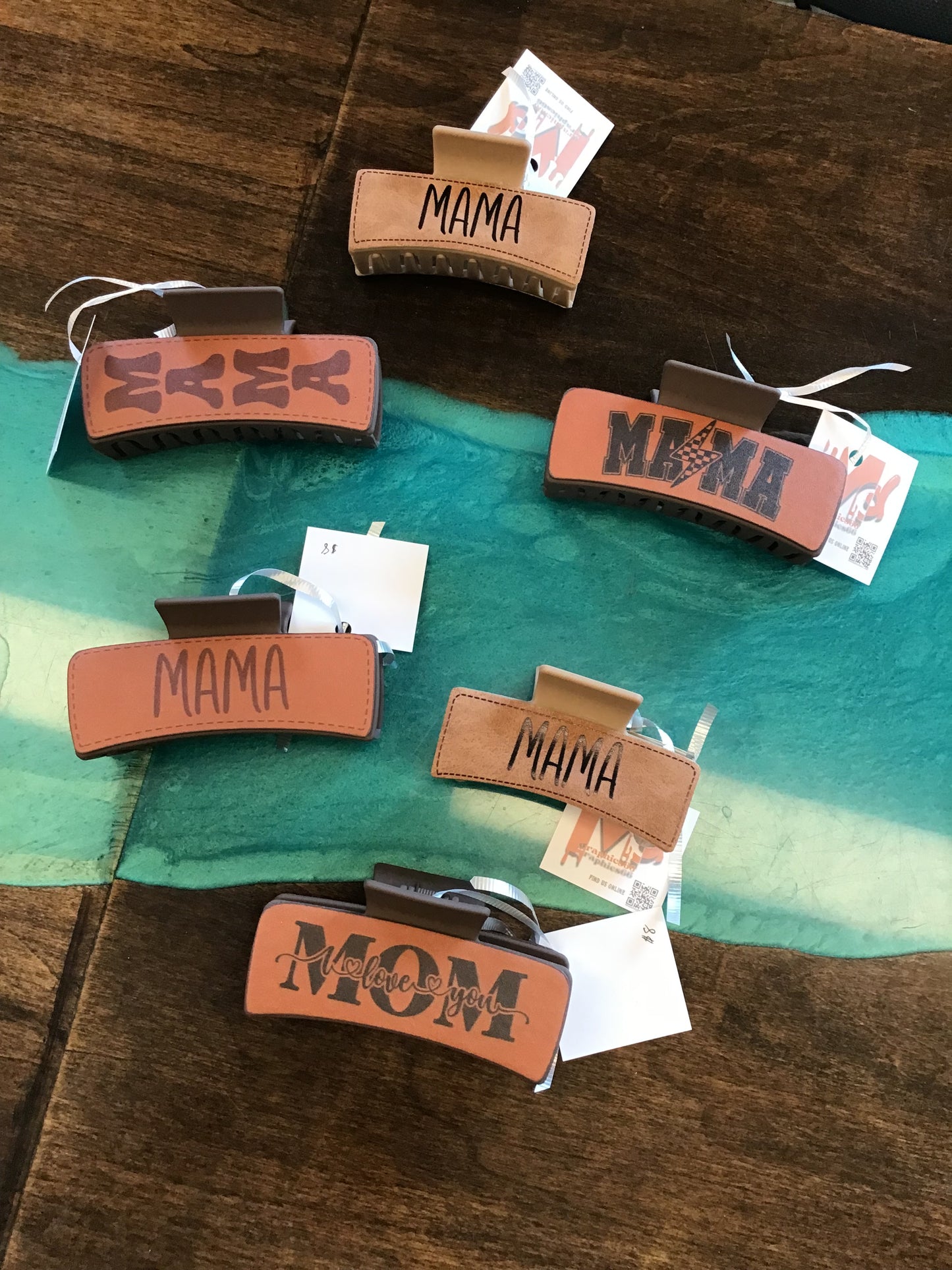 Mama Hair Clip